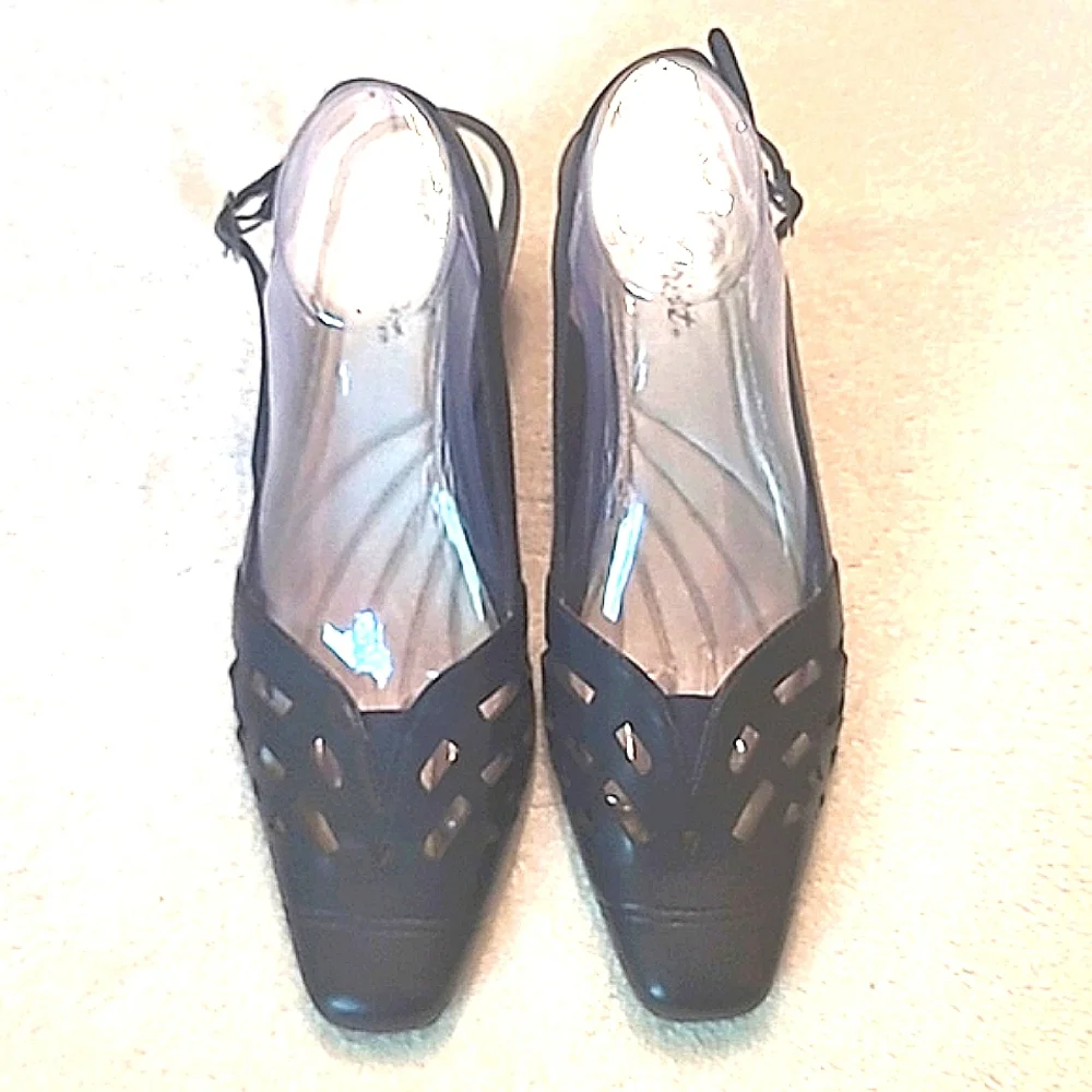 Easy Street Sling Back Heels Laser Cut Out Spool Kitten Heel Cushion Almond Toe